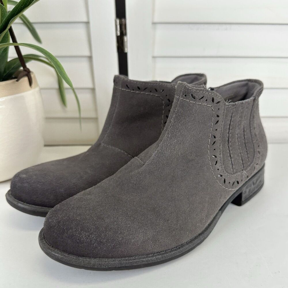 Earth Avani Buxton Gray Ankle Boots Suede Leather‎ Burnished Zip Size 8 Wide